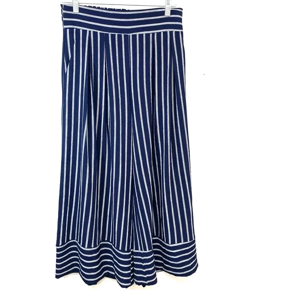 Misa LA Wide Leg Capri Woman Small Pull On Blue White Stripe Pockets Work Travel